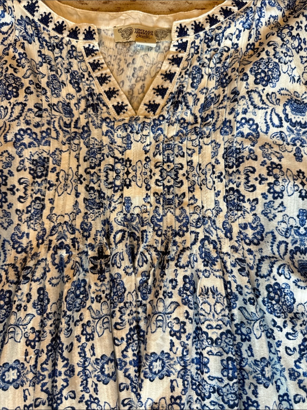 Vintage America Blue and White Printed Peasant Top - Picture 3 of 6